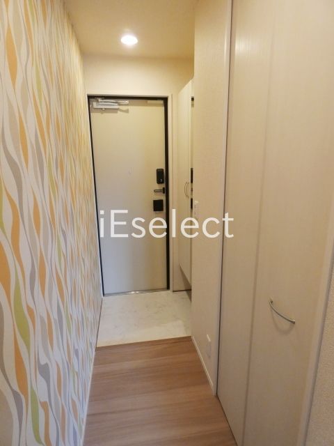 玄関　収納も豊富で玄関をスッキリ使えます