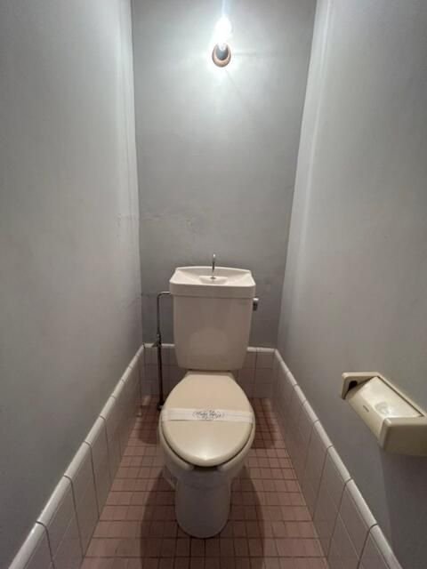 トイレ　同タイプ部屋