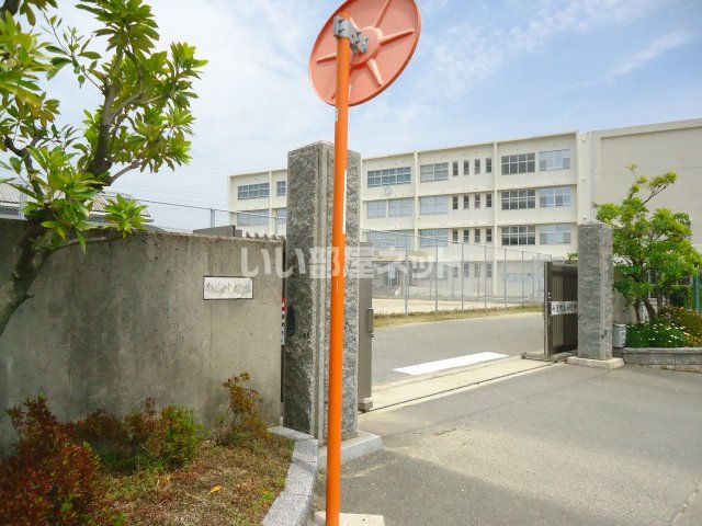 中学校　新宮町立新宮中学校（中学校）まで3723m