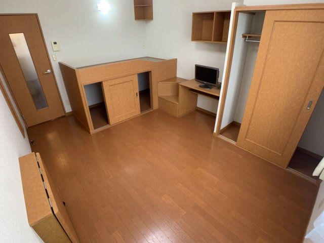 収納　家具家電付き