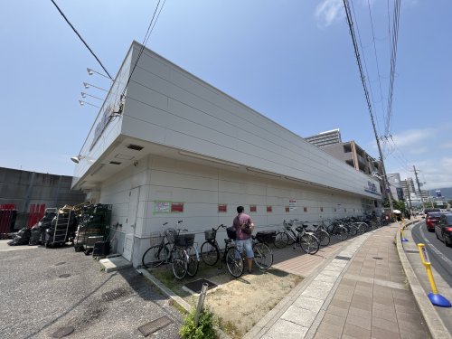 スーパー　サンディ（スーパー）まで736m