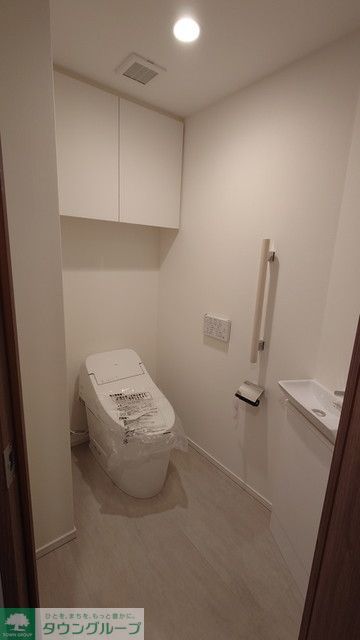 トイレ　※写真は同タイプ住戸です。