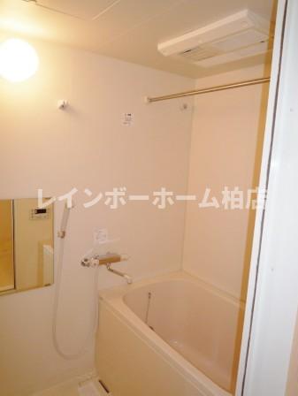 バス・シャワールーム　日々の暮らしに欠かせないお風呂です