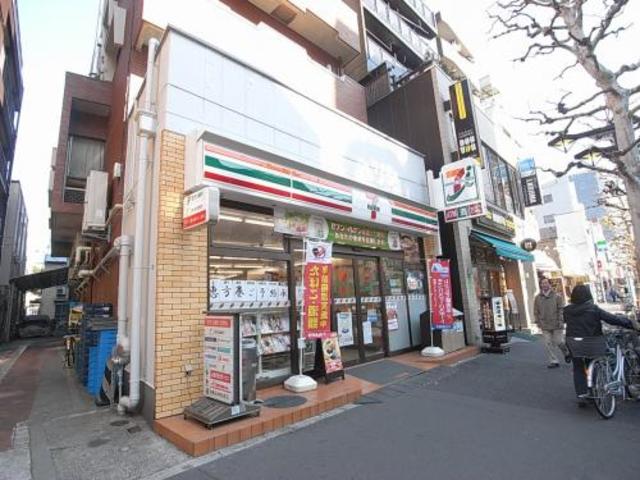 コンビニ　セブンイレブン中野坂上駅西店（コンビニ）まで335m