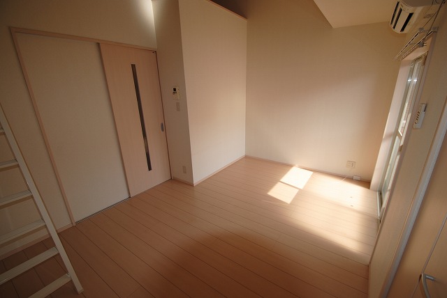 居室・リビング　別部屋の写真です