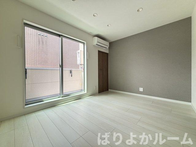 グリッター 香椎の居間写真