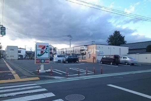 コンビニ　セブンイレブン岩沼桜２丁目店（コンビニ）まで257m