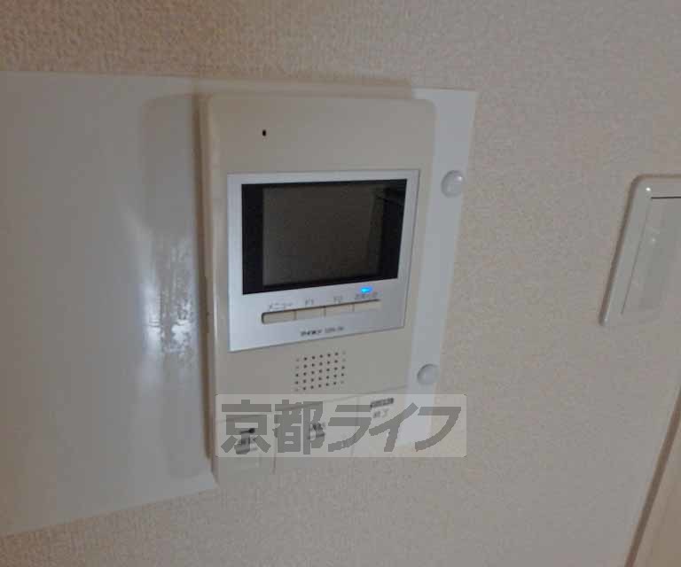 セキュリティ　モニターで来客確認できるので安心です。