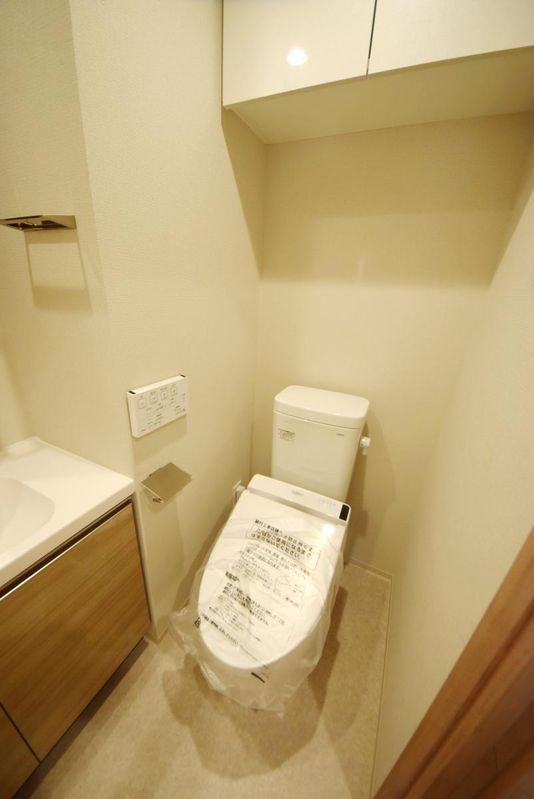 ONE ROOF RESIDENCE KIBA WESTのトイレ写真