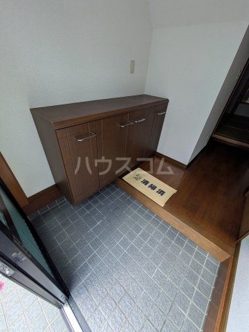 田中重雄戸建の玄関写真
