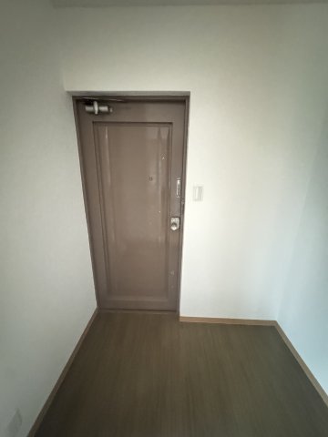 サンビレッジ中山手の玄関写真