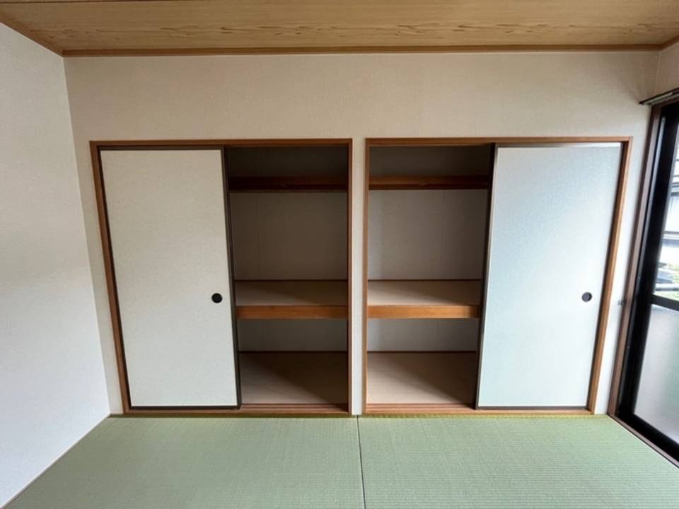 収納　押入れ
