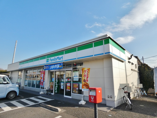 コンビニ　ファミリーマート福生多摩橋通り店（コンビニ）まで232m