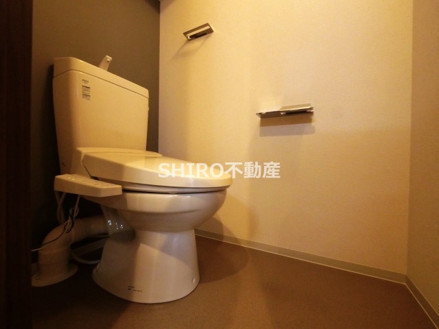 阪神本線 野田駅 徒歩3分 12階建 築5年のトイレ写真
