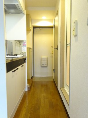 玄関　別号室の参考写真となります
