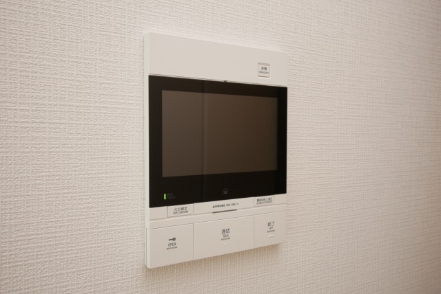 セキュリティ　モニター付きインターホンです