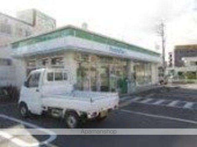 その他　ファミリーマート中川江松店（その他）まで636m