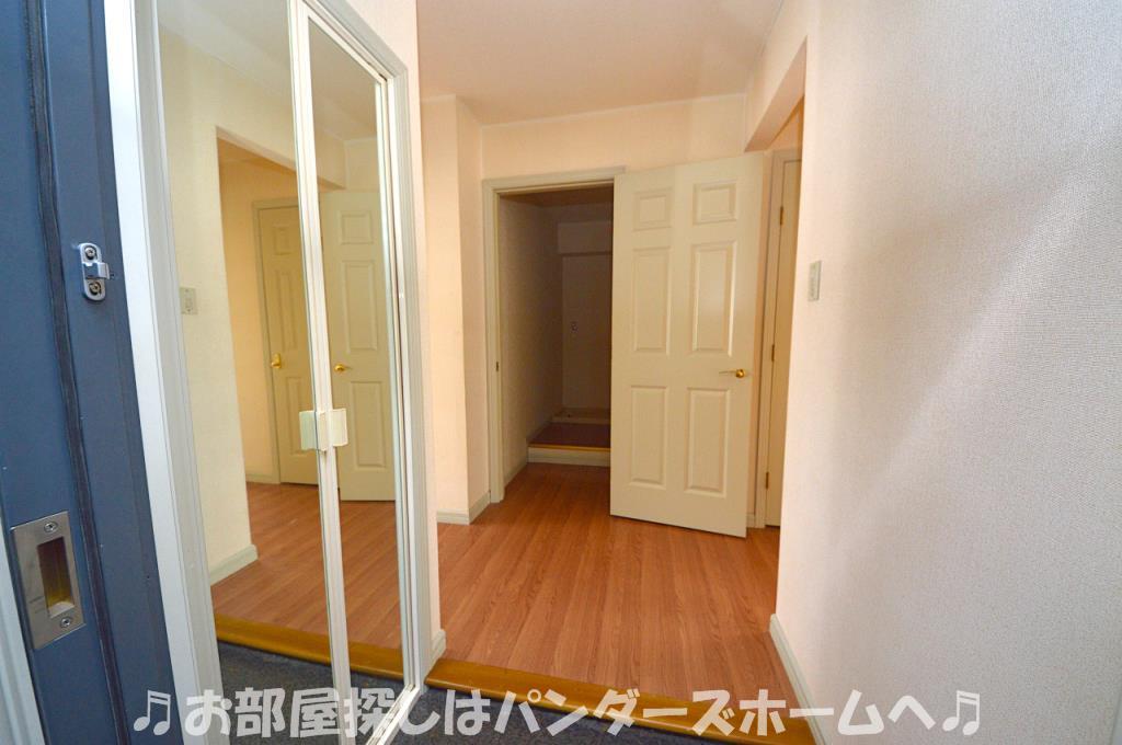 グランチェスタの玄関写真