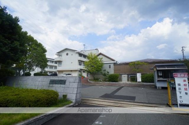 小学校　四條畷市立田原小学校（小学校）まで705m