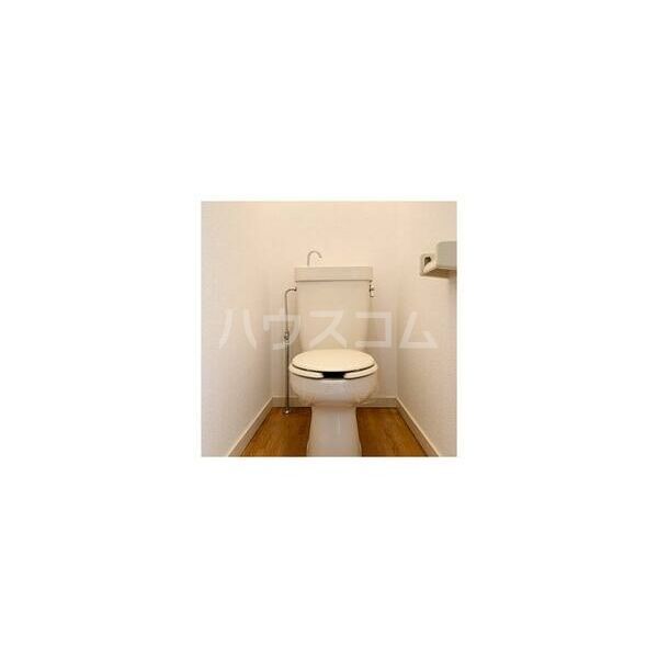 エステートピア吉川のトイレ写真