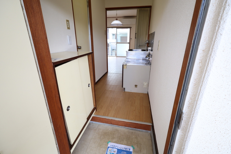 サニーハイツの玄関写真