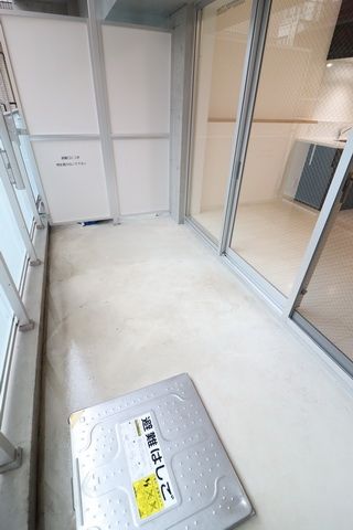 バルコニー　バルコニー