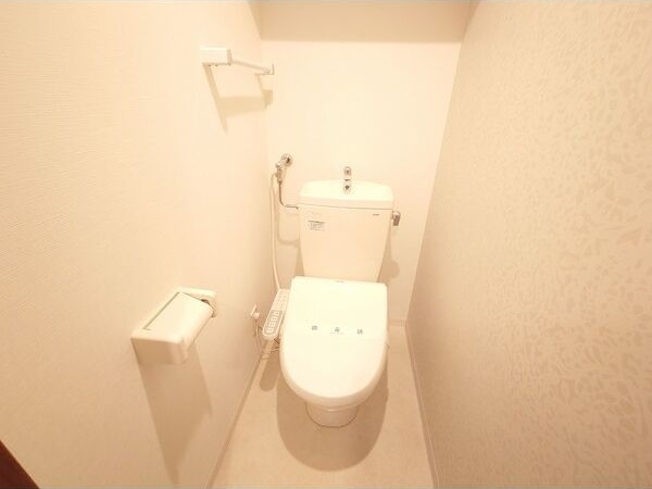 ラフレーズ美園のトイレ写真