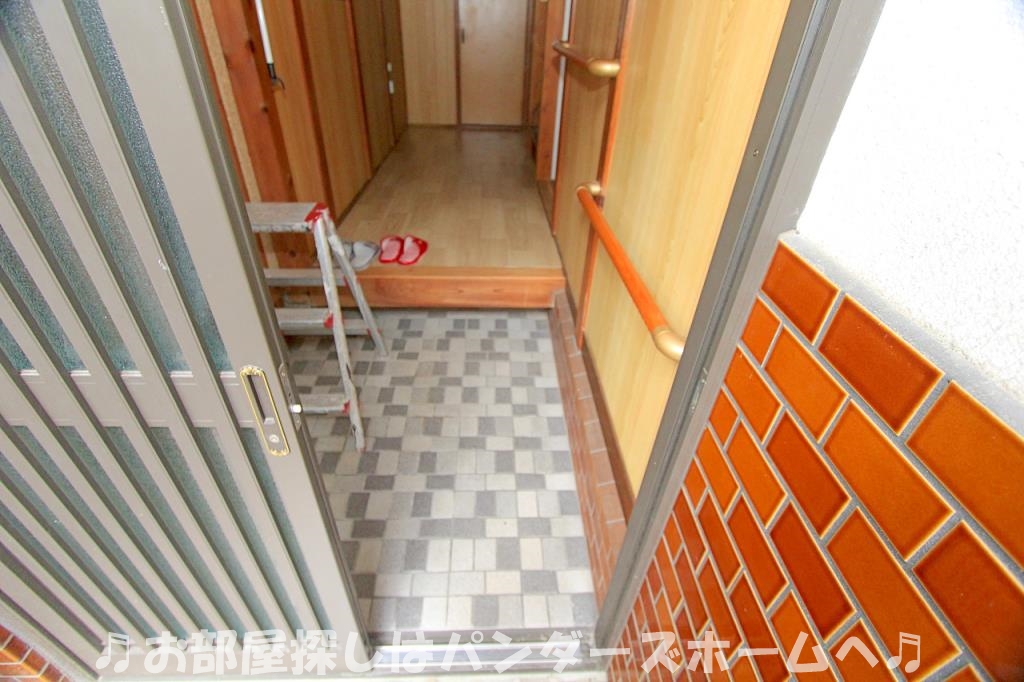 須山町戸建の玄関写真