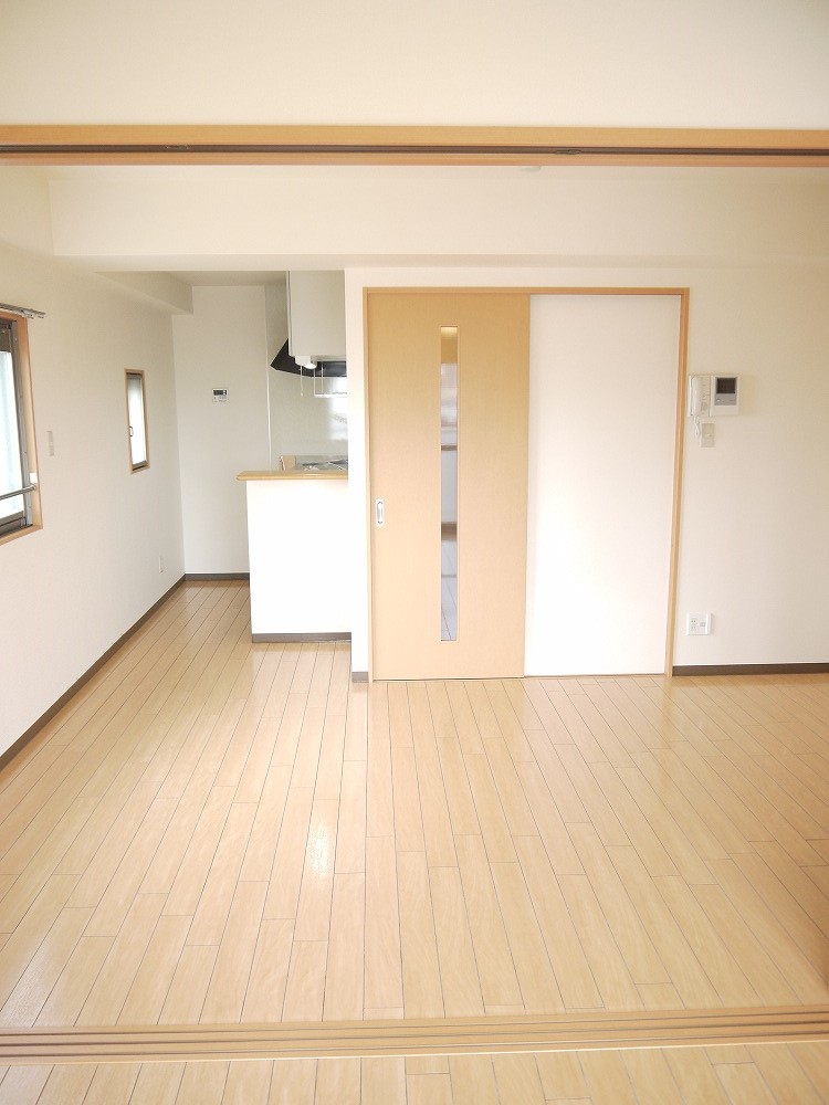 シンフォニー利平治上浜の居間写真