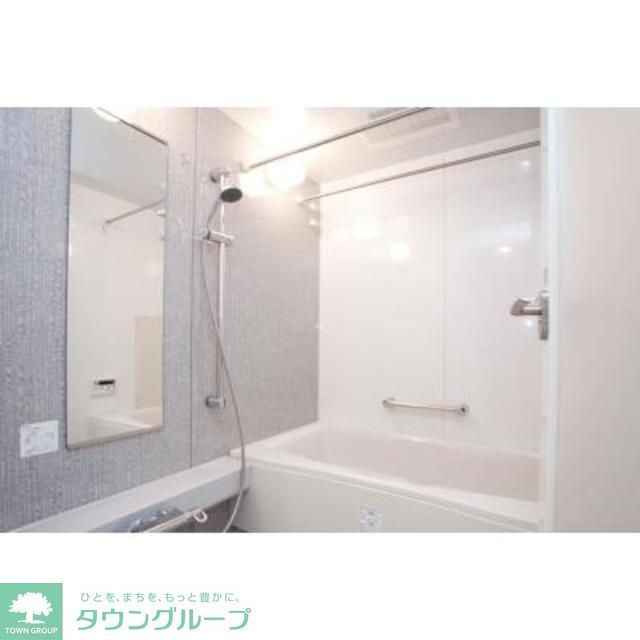 バス・シャワールーム　※写真は同タイプ住戸です。