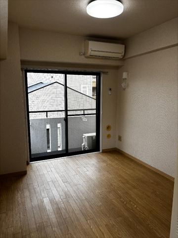 フェースタワー2の居間写真
