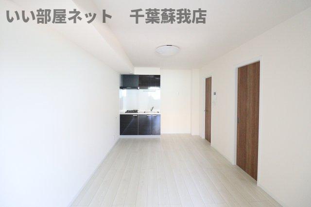 Ajour蘇我06の居間写真