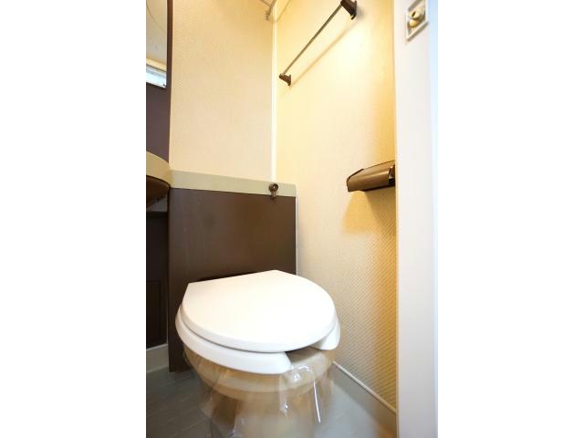 ＪＲ東海道本線 浜松駅 徒歩7分 4階建 築42年のトイレ写真
