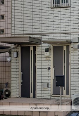 京急大師線 小島新田駅 徒歩2分 3階建 築13年の外観写真