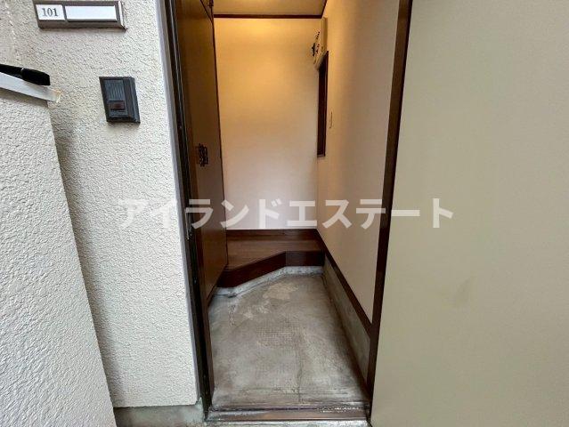 ドマーニ東が丘の玄関写真