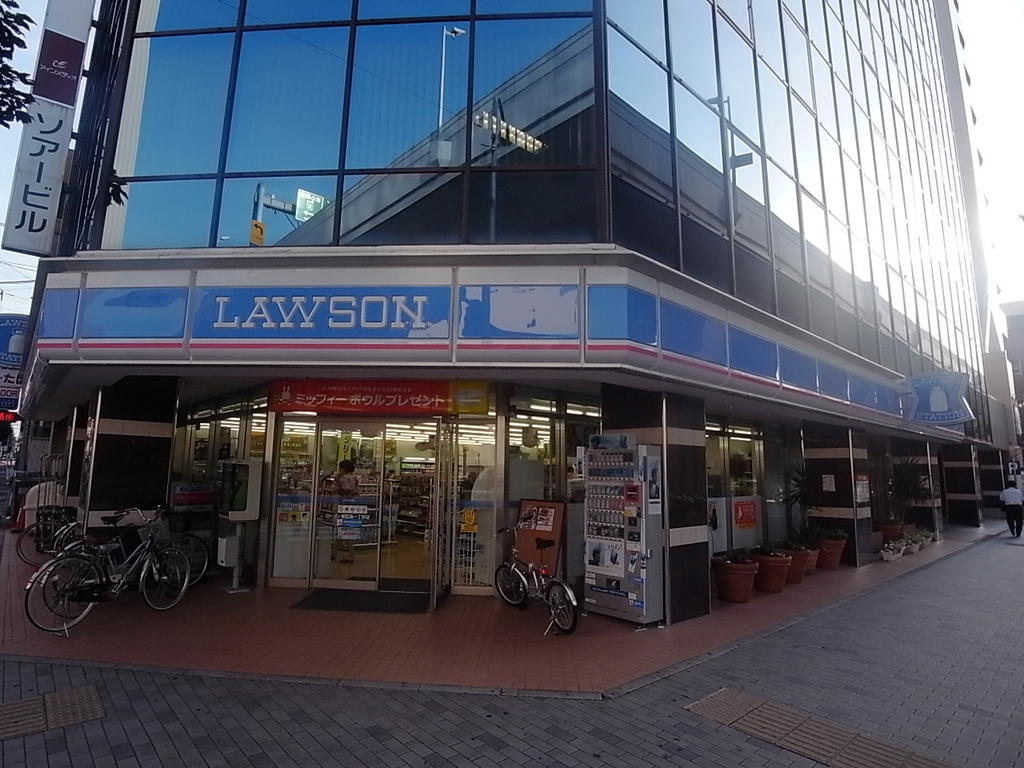 コンビニ　ローソンＬ東区泉一丁目店 (コンビニ)（コンビニ）まで133m