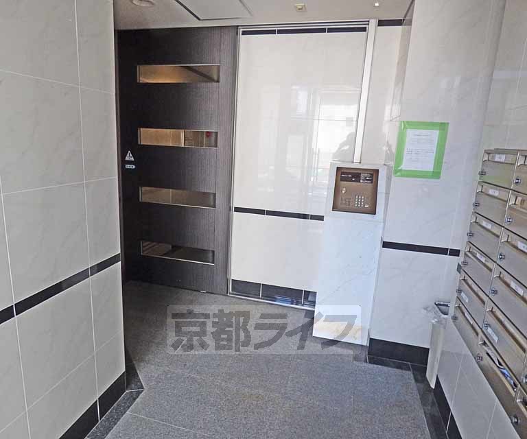 京福電鉄北野線 北野白梅町駅 徒歩18分 8階建 築21年の外観写真