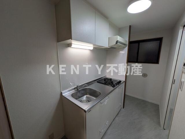 東急目黒線 武蔵小山駅 徒歩8分 3階建 築37年のキッチン写真