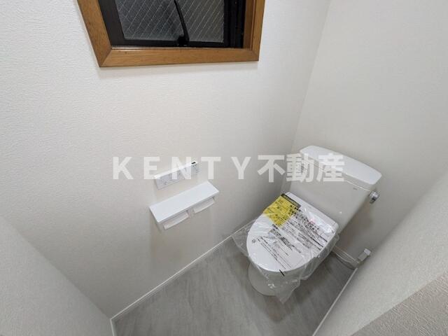 東急目黒線 武蔵小山駅 徒歩8分 3階建 築37年のトイレ写真