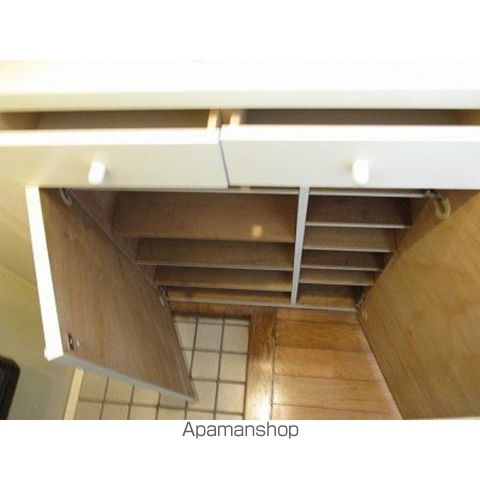 グリーンパレス用賀の内装写真
