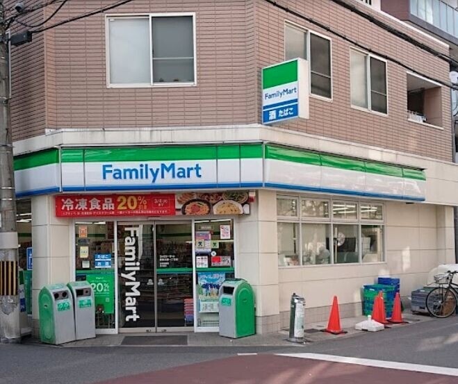コンビニ　ファミリーマート都島北通一丁目店（コンビニ）まで480m