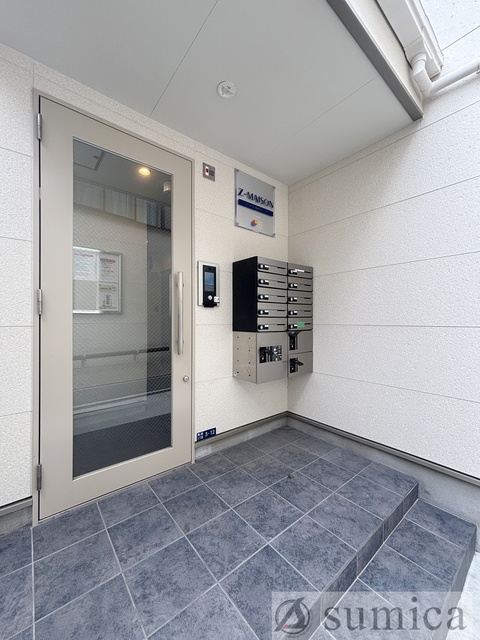 エントランス　宅配ボックス完備♪外出時でも安心＾＾