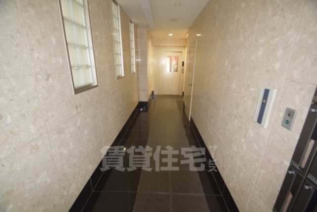 ＪＲ東海道本線 六甲道駅 徒歩7分 7階建 築25年の外観写真