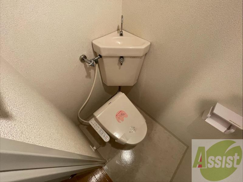 地下鉄東西線 琴似駅 徒歩7分 4階建 築36年のトイレ写真