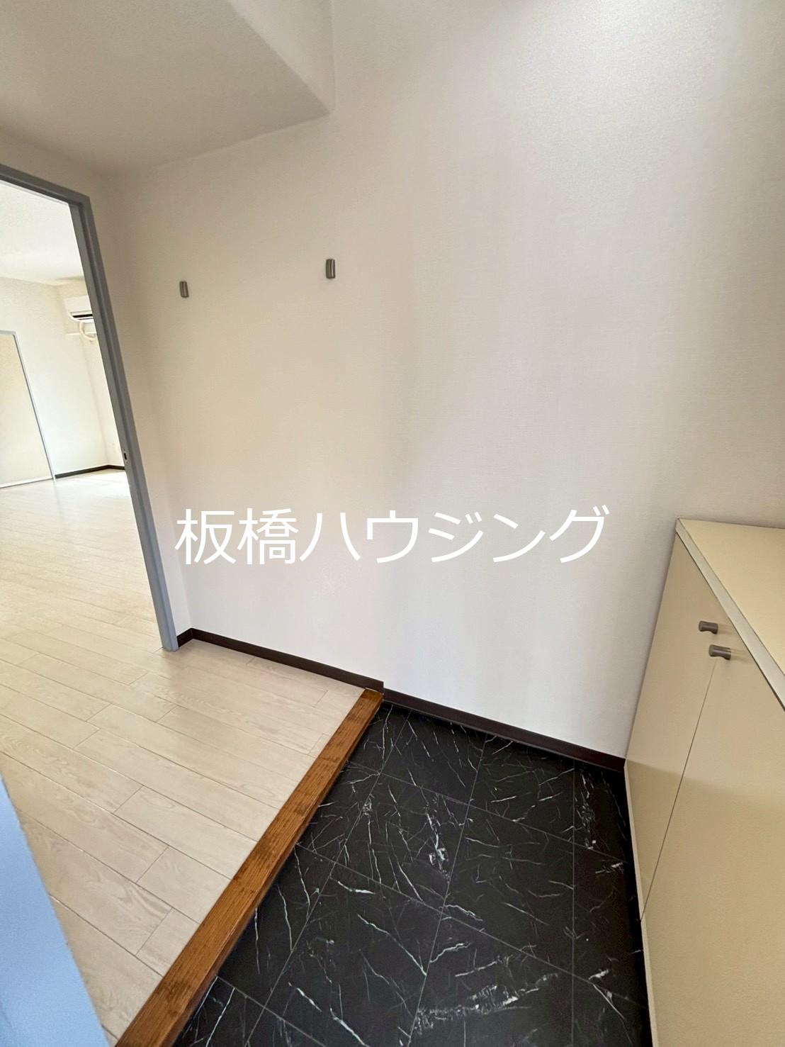 アーバンハイツNOAの玄関写真