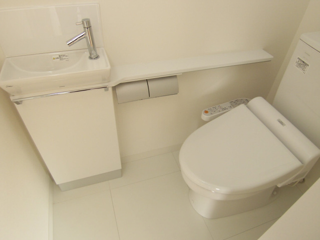 ドゥニームのトイレ写真