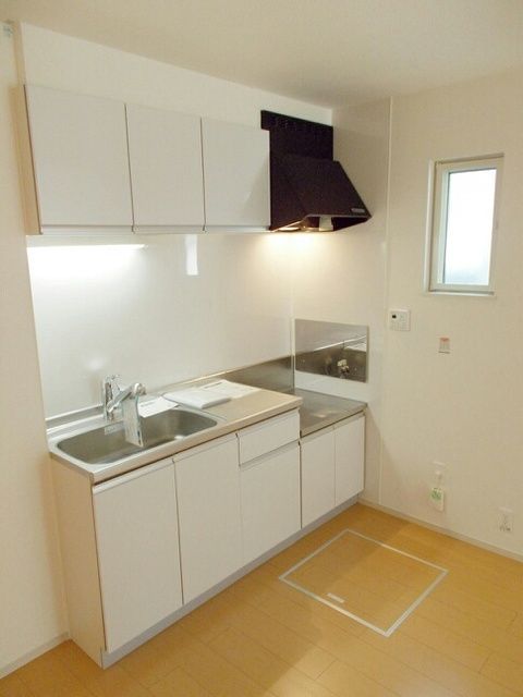 ＪＲ信越本線 茨目駅 徒歩7分 2階建 築15年のキッチン写真