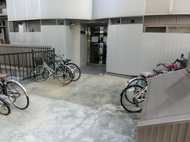 ＪＲ福知山線 塚口駅 徒歩3分 5階建 築20年の外観写真
