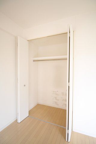 収納　コンフォリア文京白山　文京区本駒込1