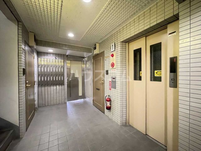 スカイコート大宮第二の外観写真